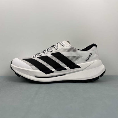 TERREX AGRAVIC White Black