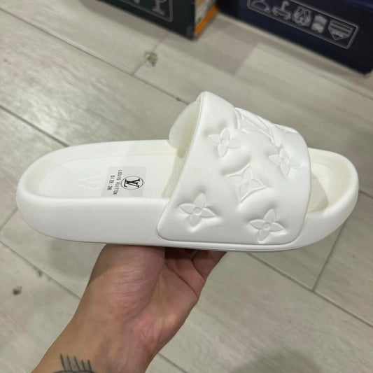 Chinelo Lv Branco