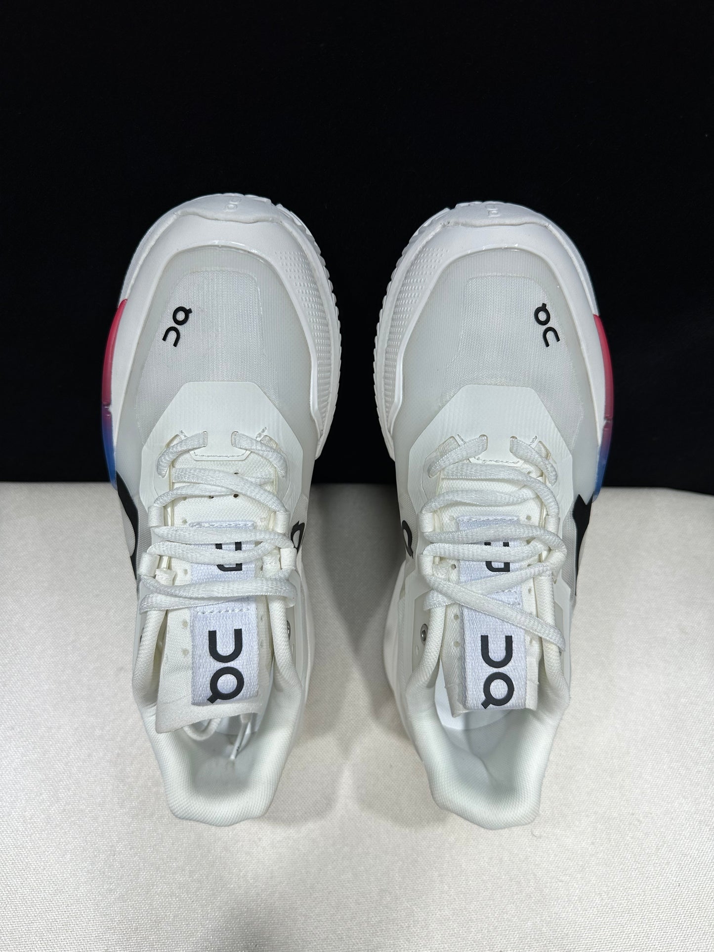 The Roger Pro 2 White Sky Blue