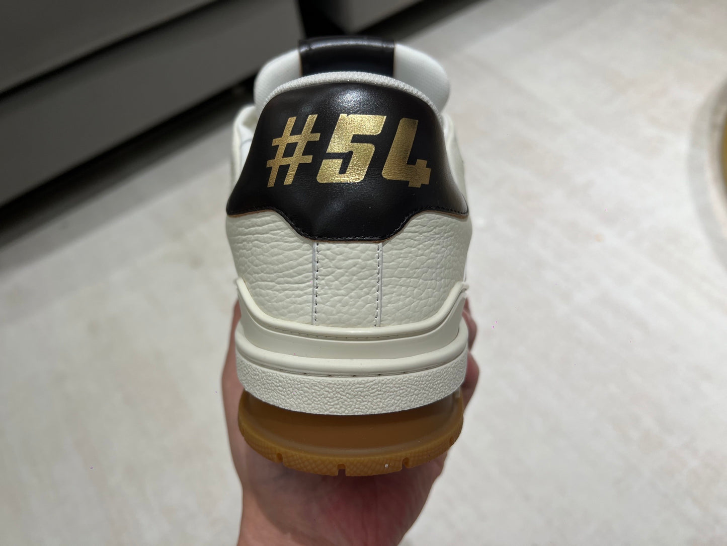 Trainer White and Black