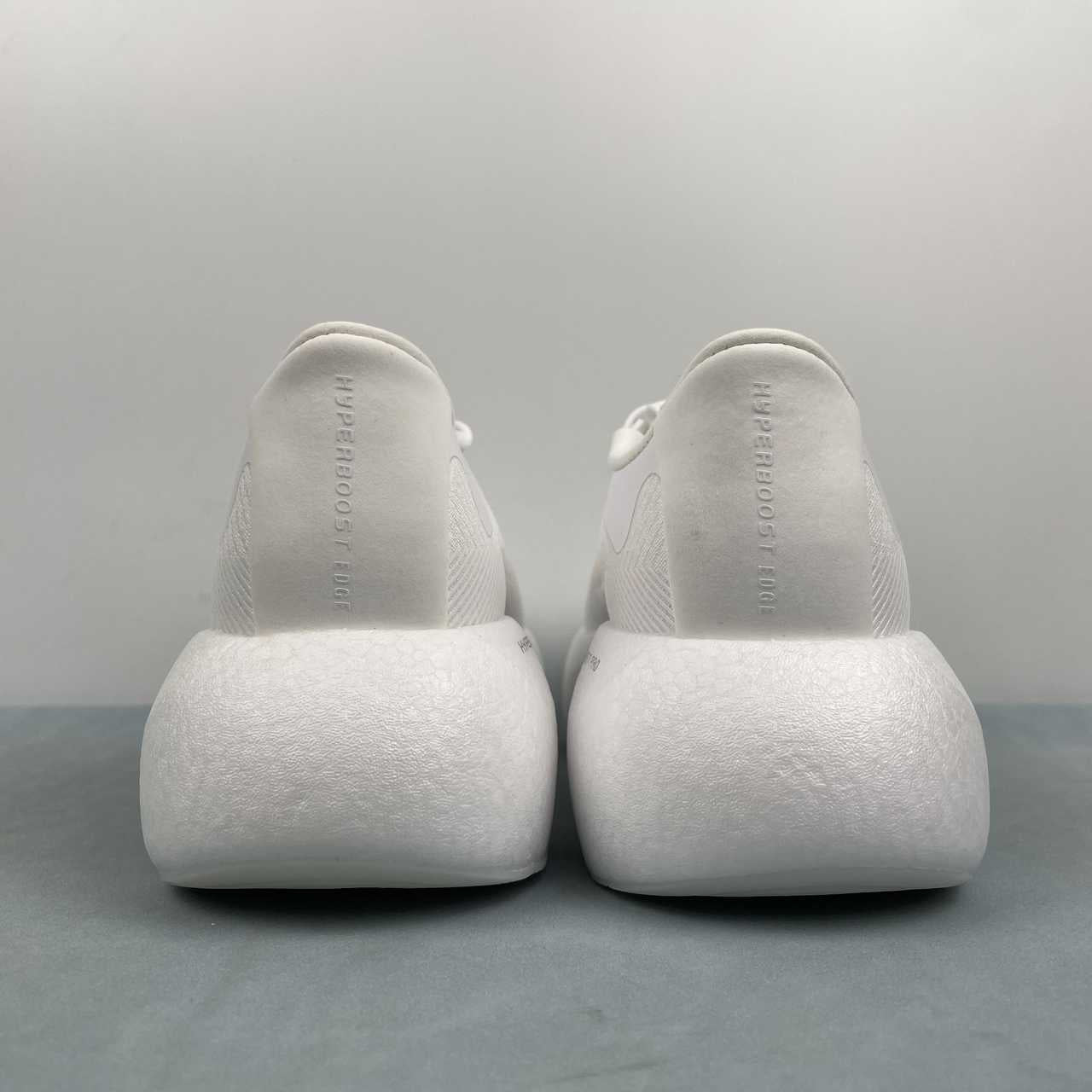 HYPERBOOST EDGE White Black