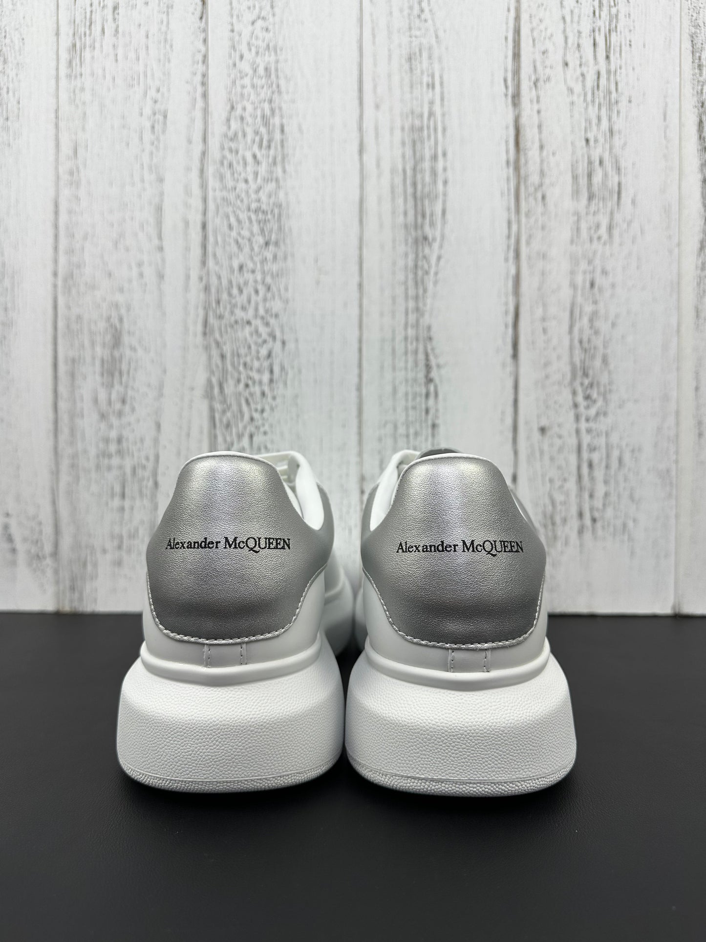 Alexander McQueen Cinza