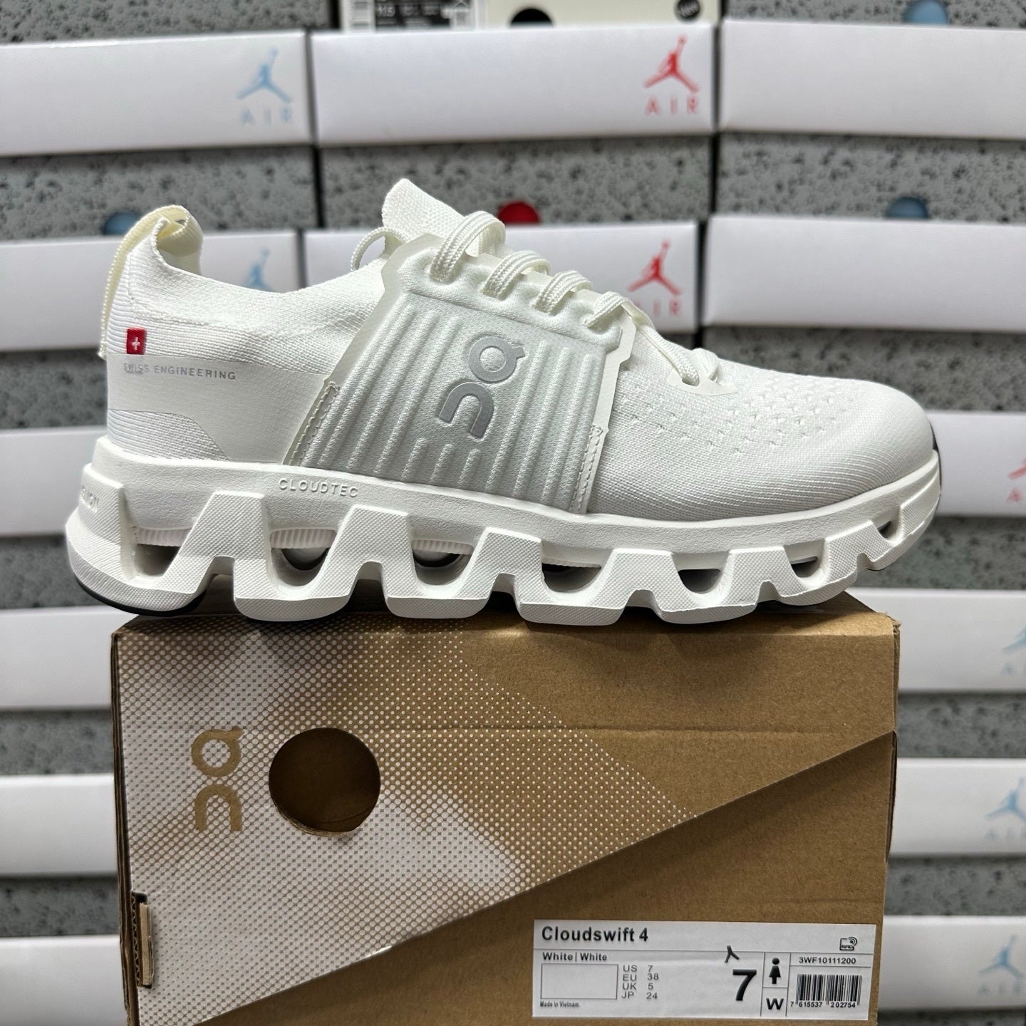 Cloudswift 4 Triple White