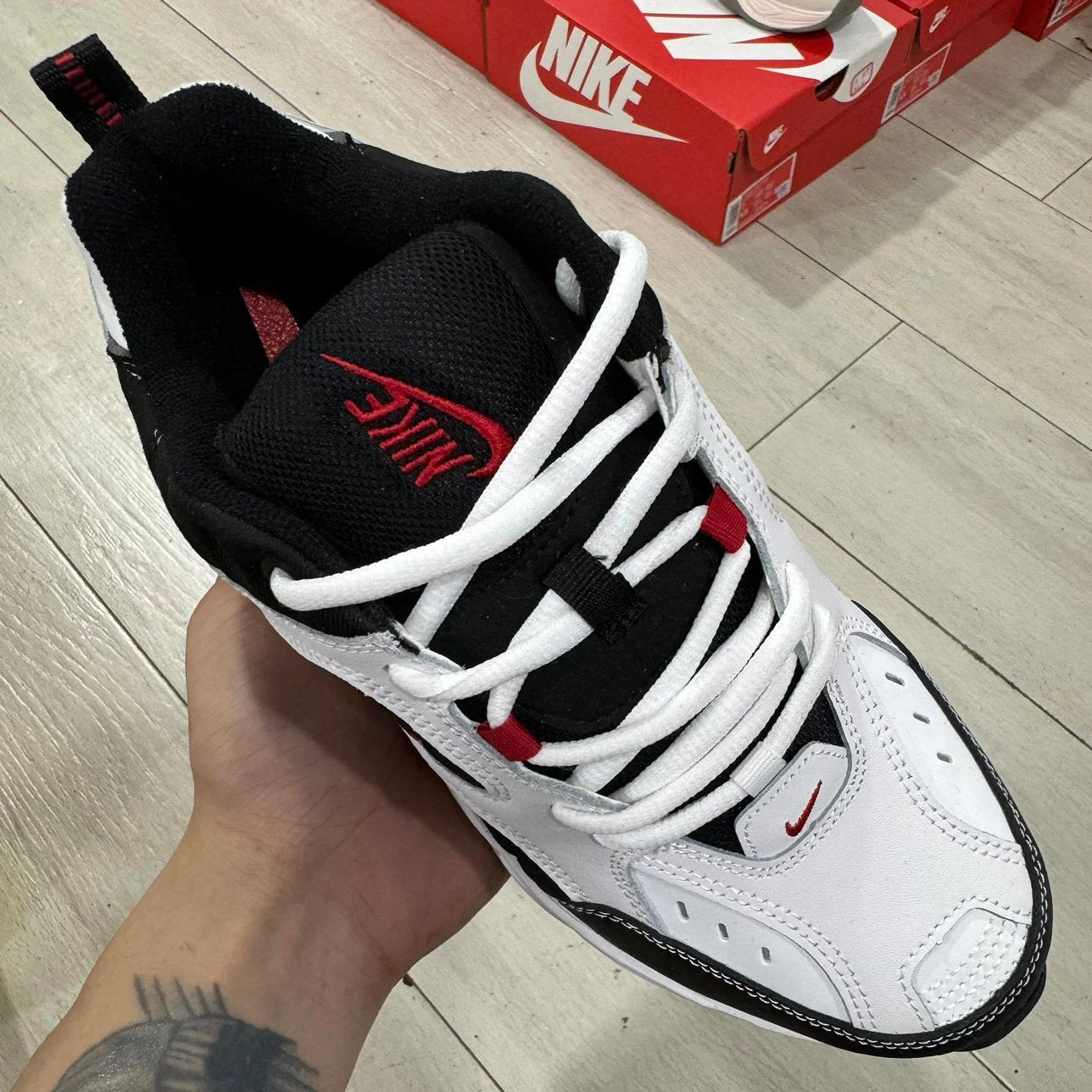 M2K Tekno Black and White