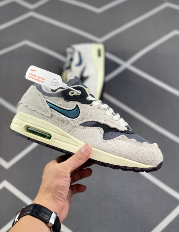 Air Max 1 Protection Pack