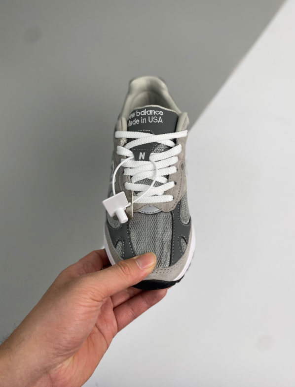993 Grey Frog