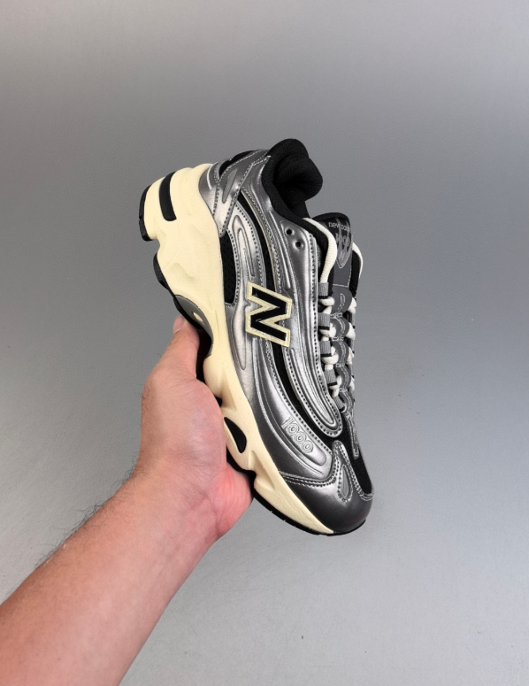 1000 Grey And Black