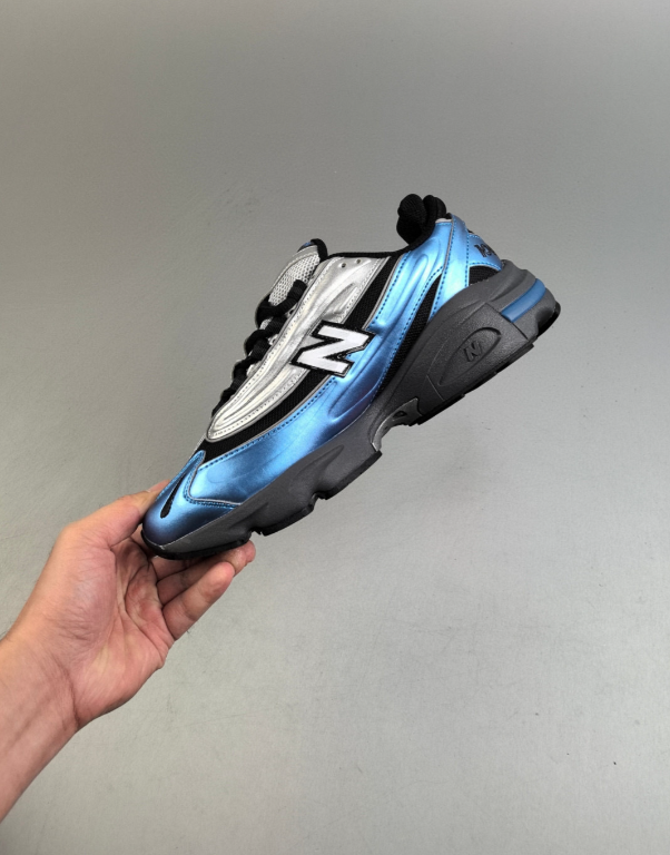 1000 Metallic Blue
