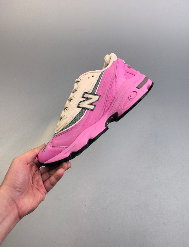1000 Pink