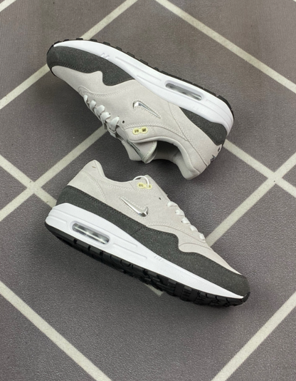 Air Max 1 Wolf Grey