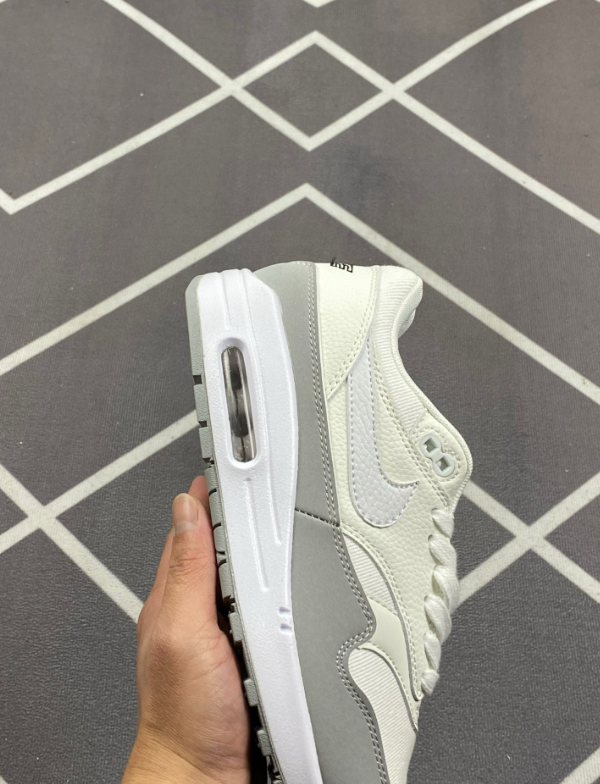 Air Max 1 Light Smoke Grey