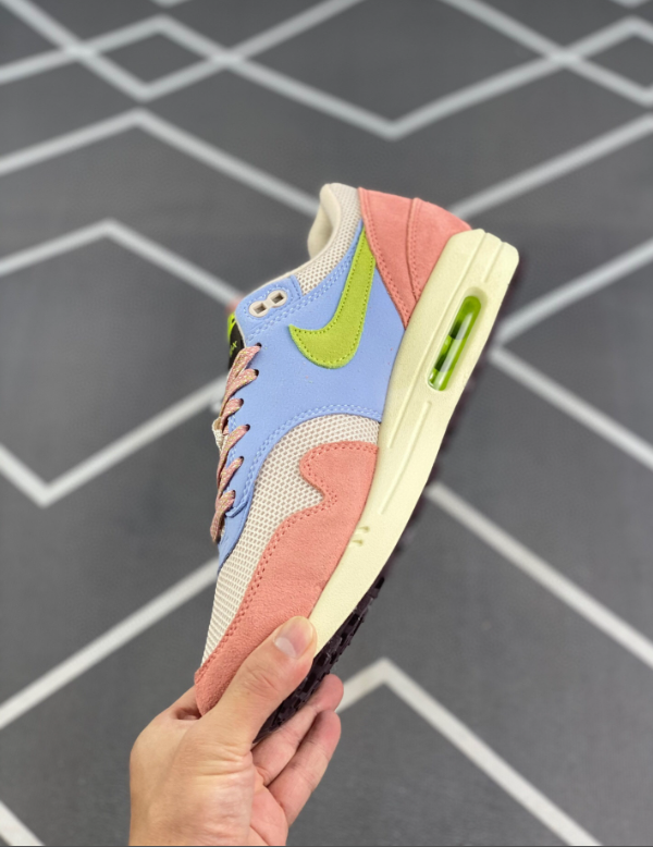 Air Max 1 Light Madder Root