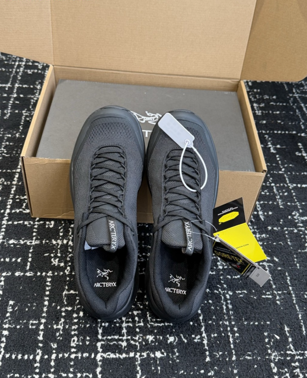 Arc'teryx GTX Black