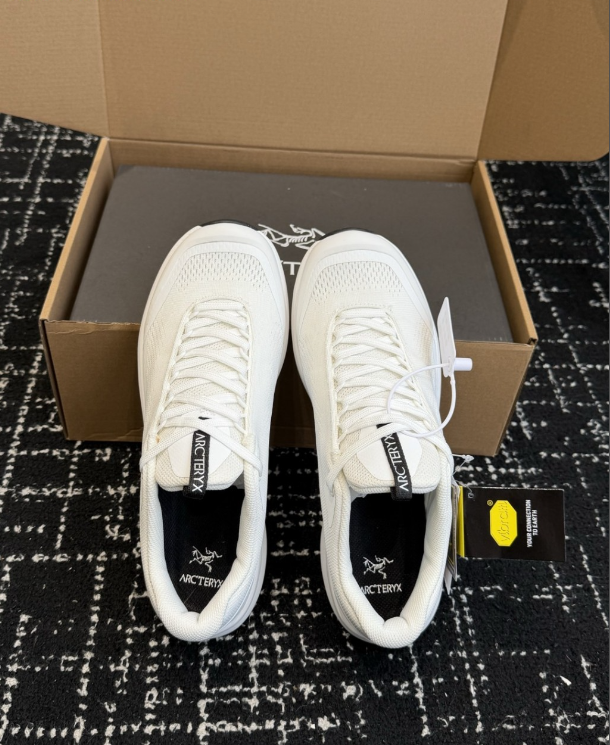 Arc'teryx Aerios Aura Silk White
