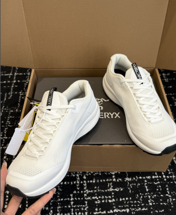 Arc'teryx Aerios Aura Silk White