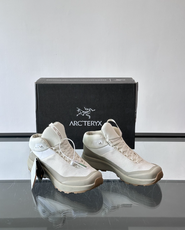 Arc'teryx Aerios FL 2 Mid GTX Beige