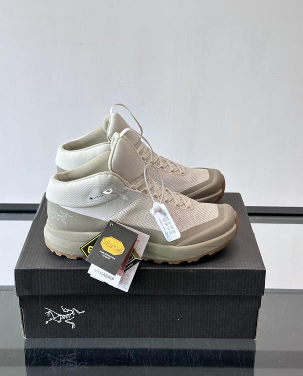 Arc'teryx Aerios FL 2 Mid GTX Beige