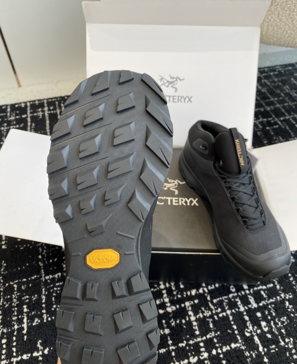 Arc'teryx Aerios FL 2 Mid GTX Black