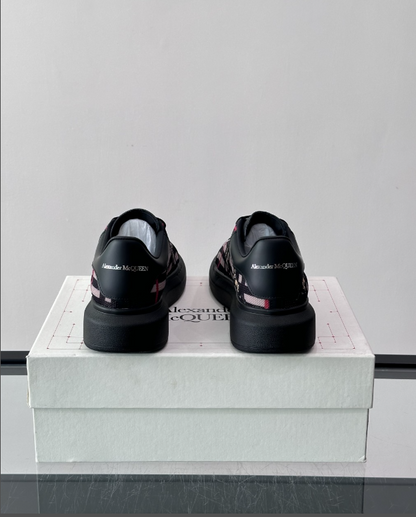 Alexander McQueen Oversized Black BB