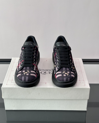Alexander McQueen Oversized Black BB