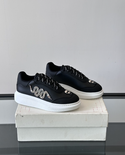 Alexander McQueen Oversized White/Black