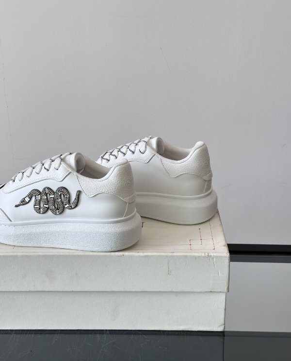 Alexander McQueen Oversized White