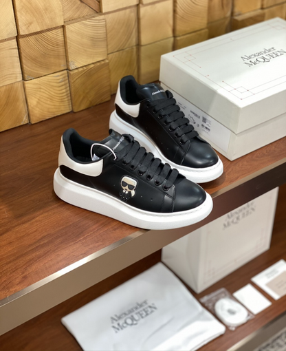 Alexander McQueen Oversized Black/White