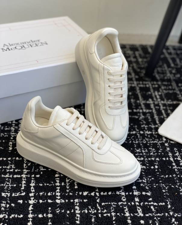 Alexander McQueen Oversized White