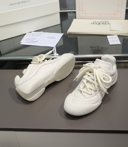Alexander McQueen Flexion White