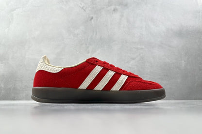Samba Red White