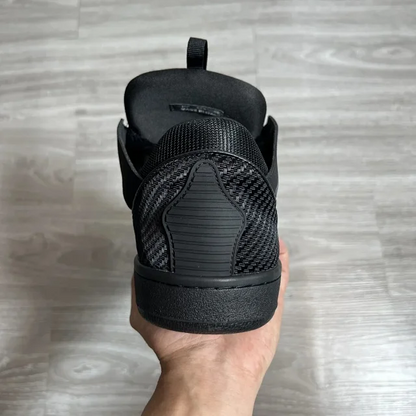 Curb Black