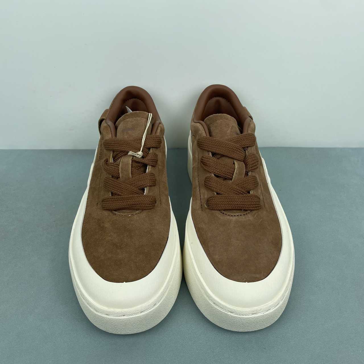 AD LABCOURT Brown White