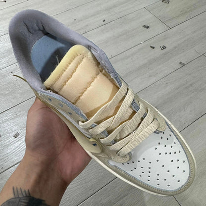 AJ1 Off Creme
