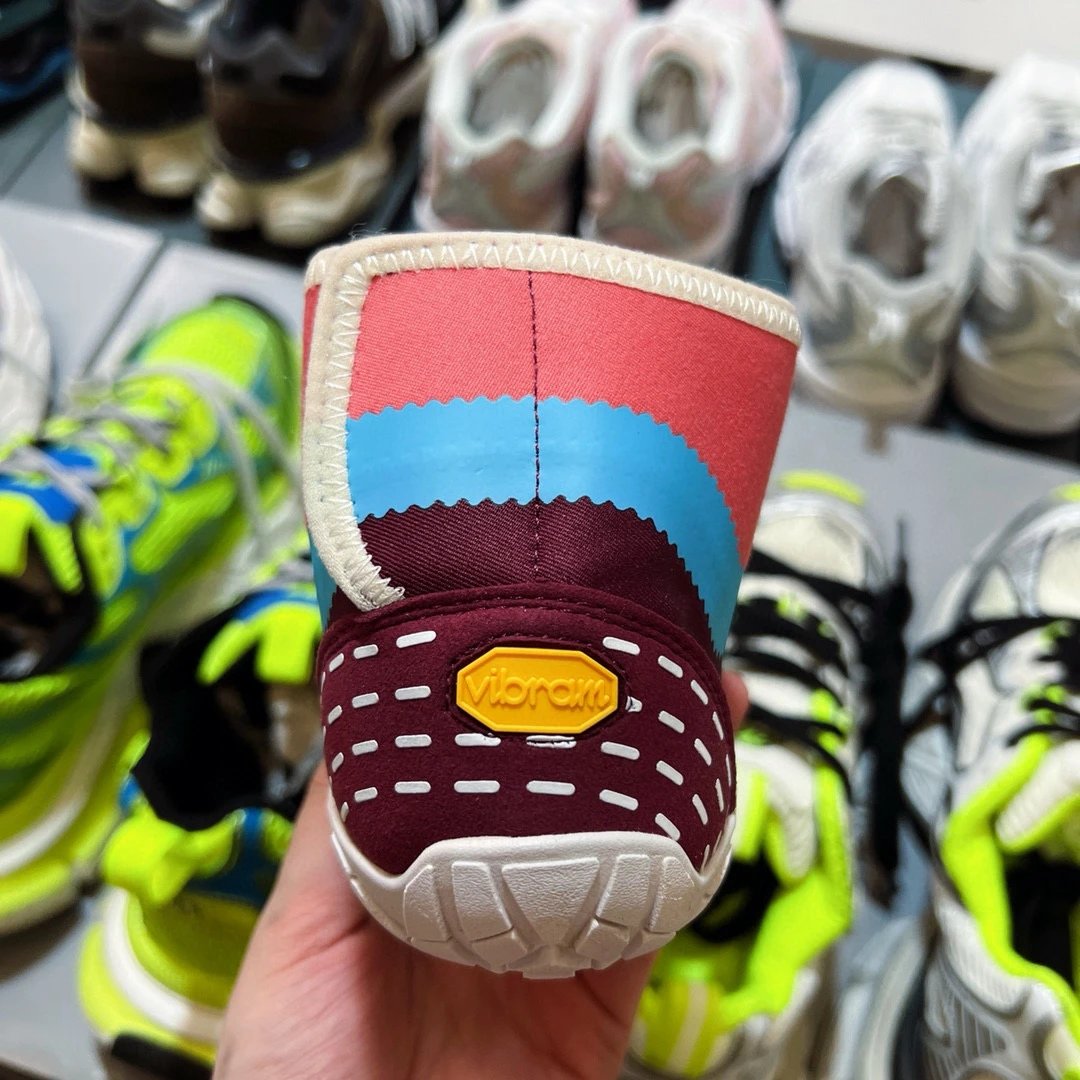 Suicoke Red & Blue NIN-LO FiveFingers