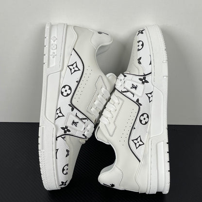 Trainer White Monogram