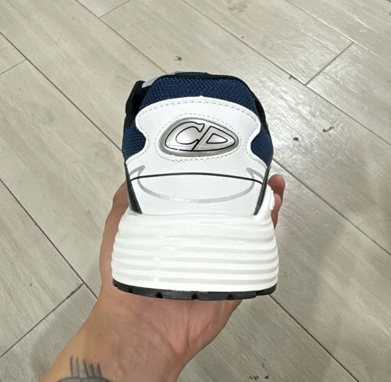 CD B30 Blue Navy and White