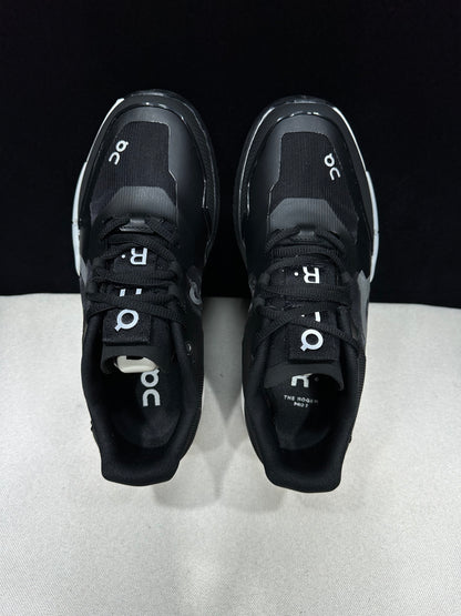 The Roger Pro 2 Black Silver