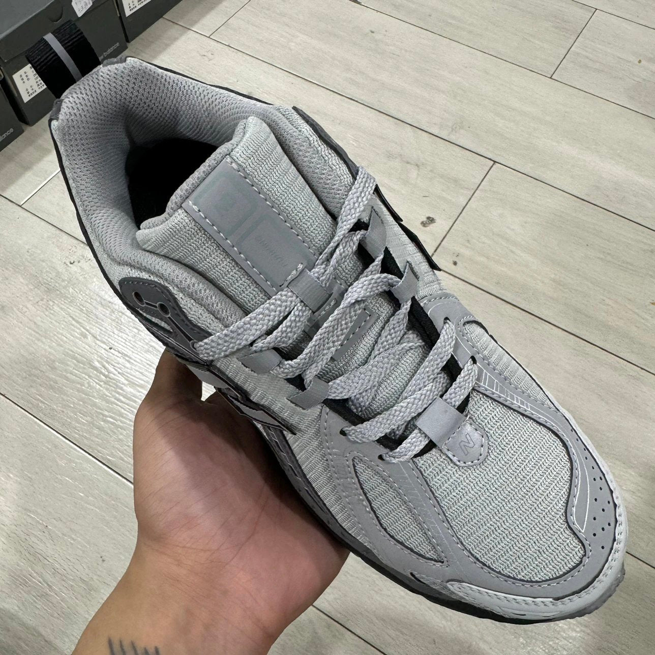1906 Grey