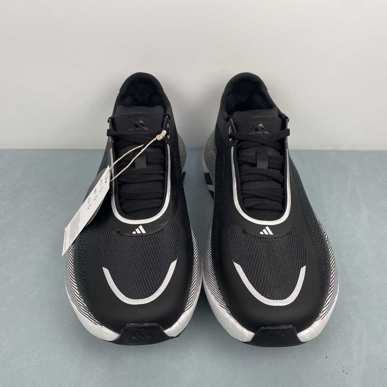 HYPERBOOST EDGE Black White