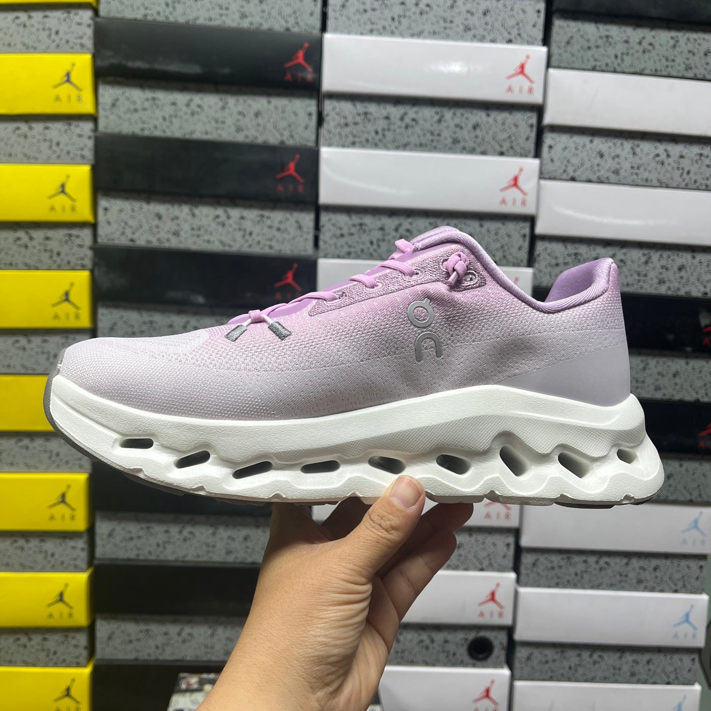 On Running Cloudtilt Remix Light Pink Grey