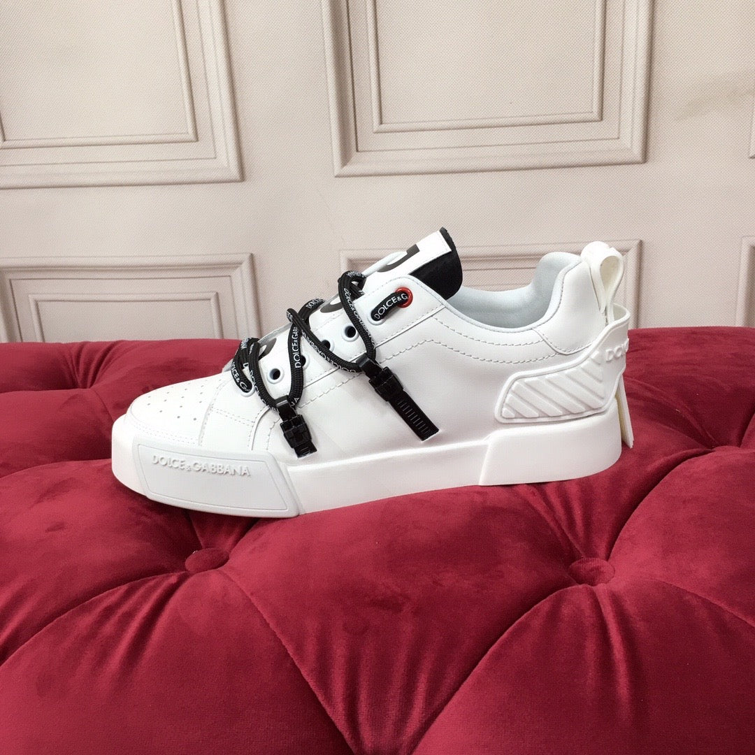 DG White