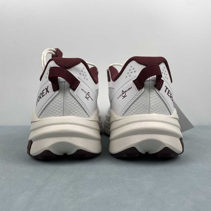 TERREX FREEHIKER White Milk