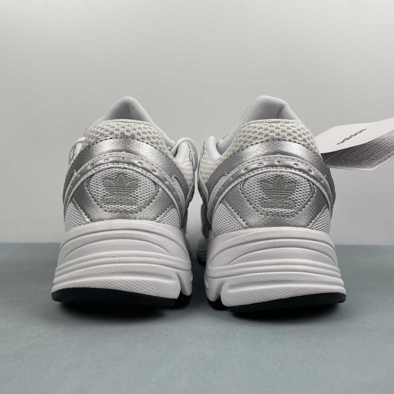 AD ASTIR White Silver