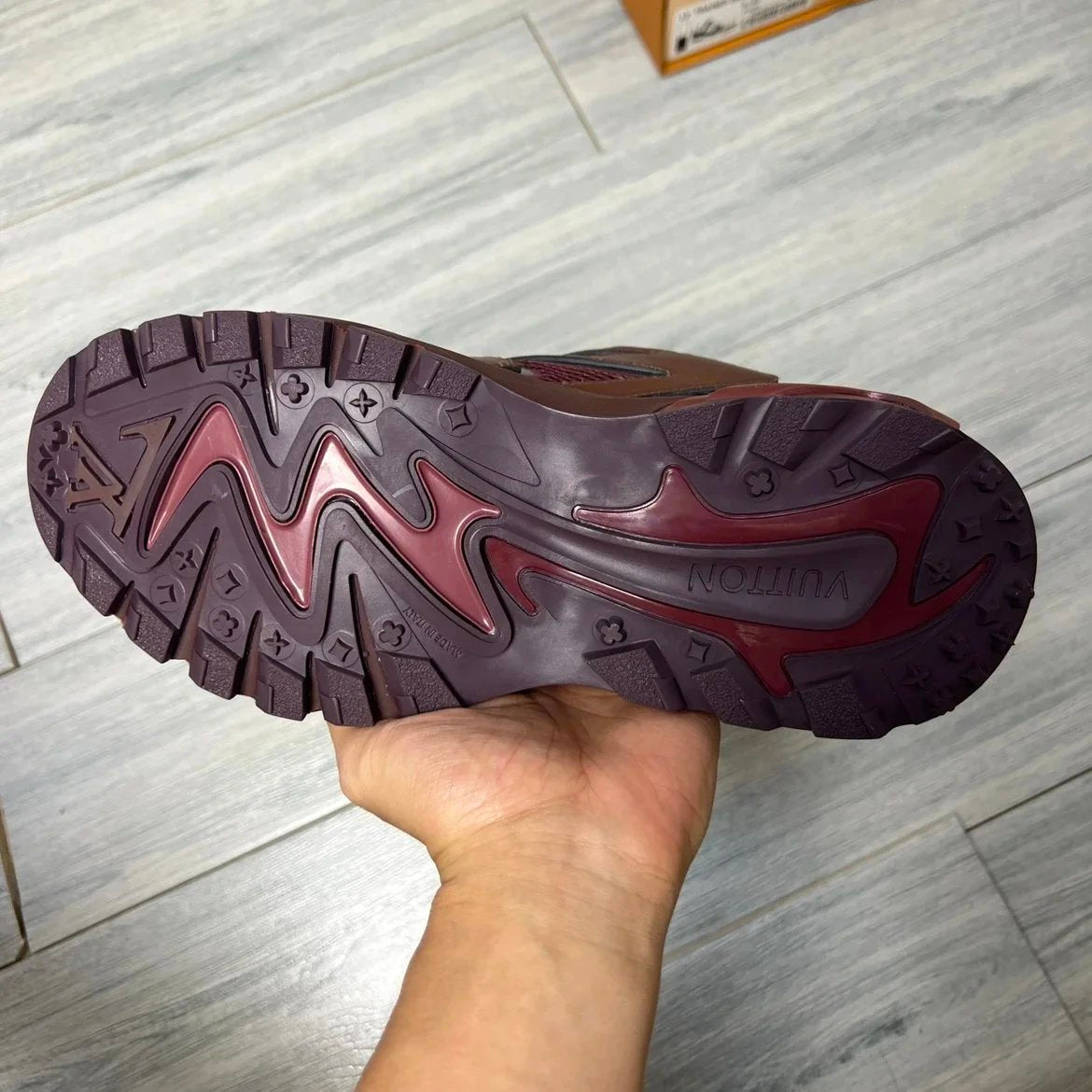 LV Runner Tatic Bordo