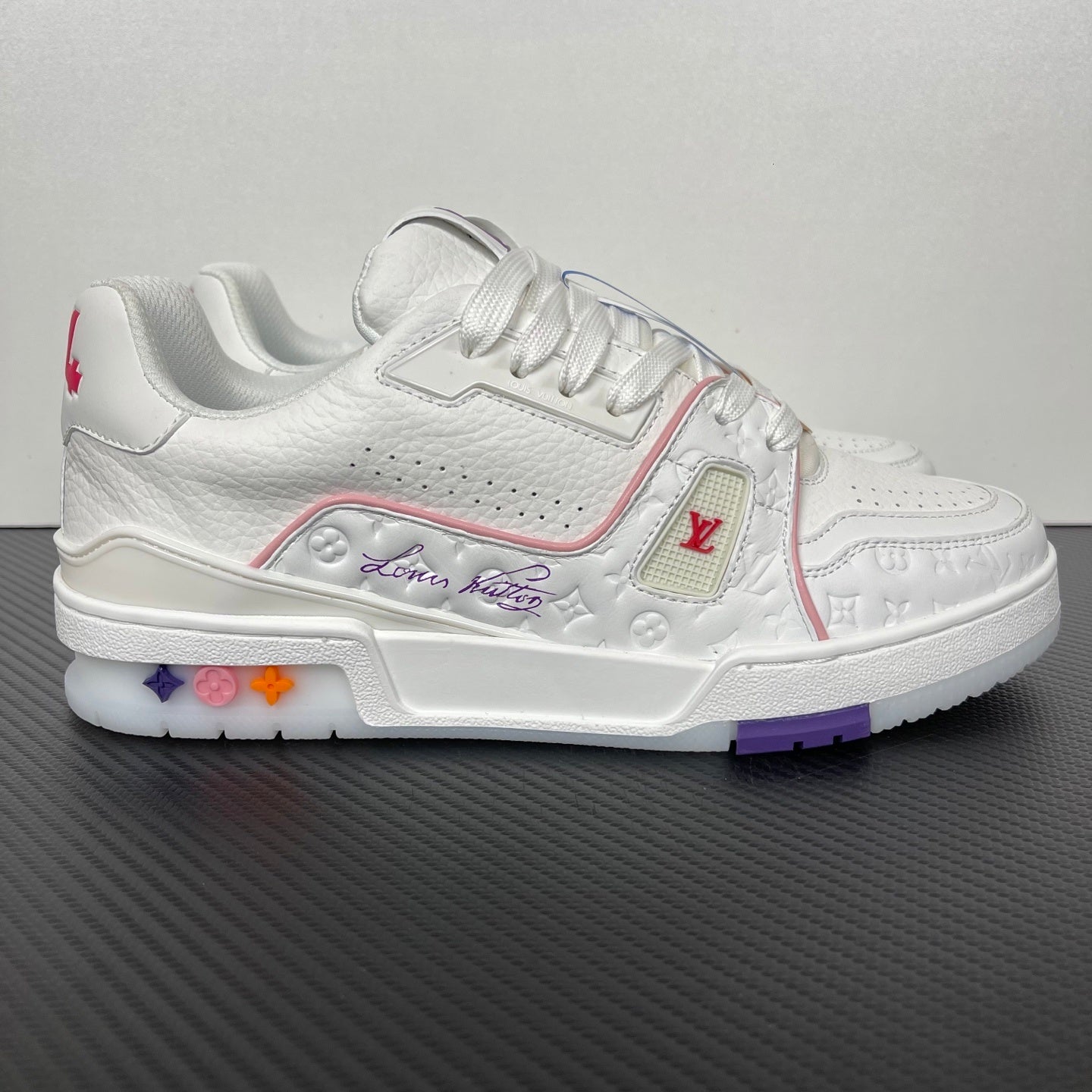 Trainer White and Pink