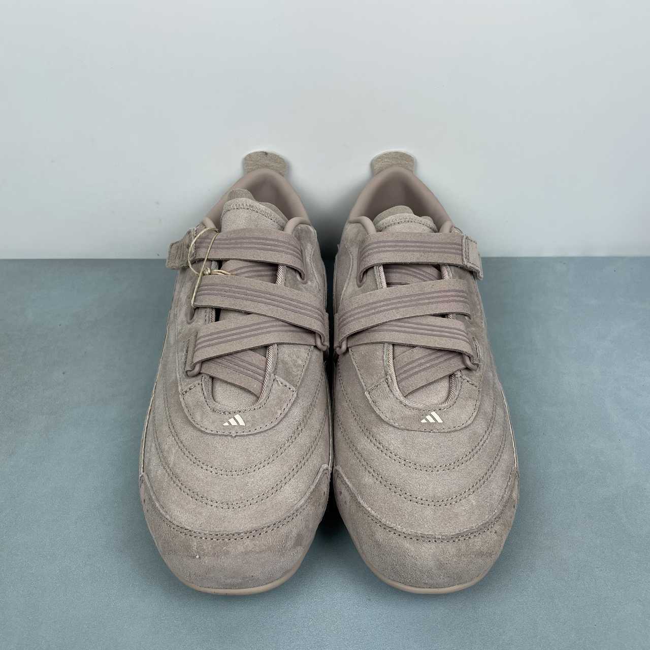 AD URBAN REVERIE Brown