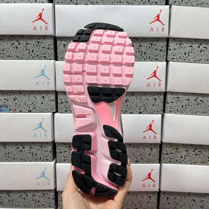 Vomero 5 Pink Metallic Silver