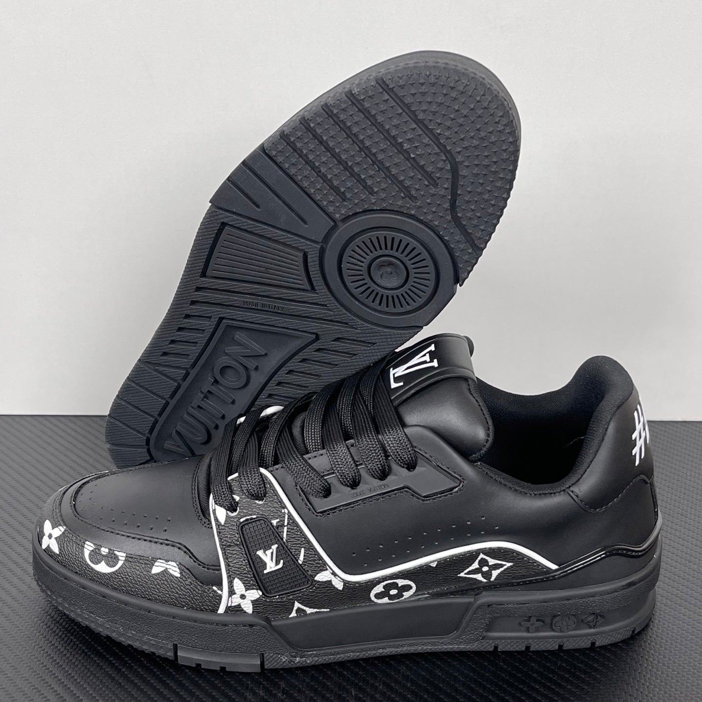 Trainer Black Monogram