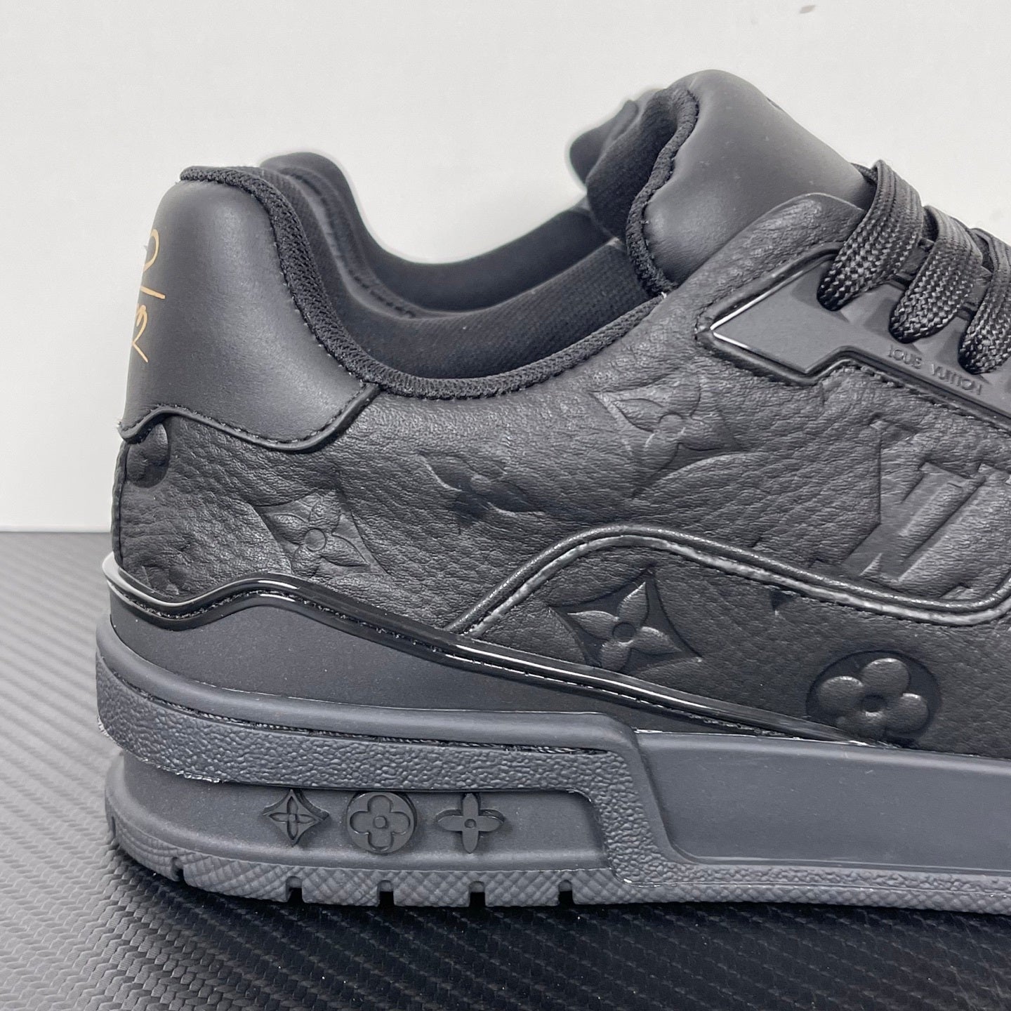 Trainer Black Monogram