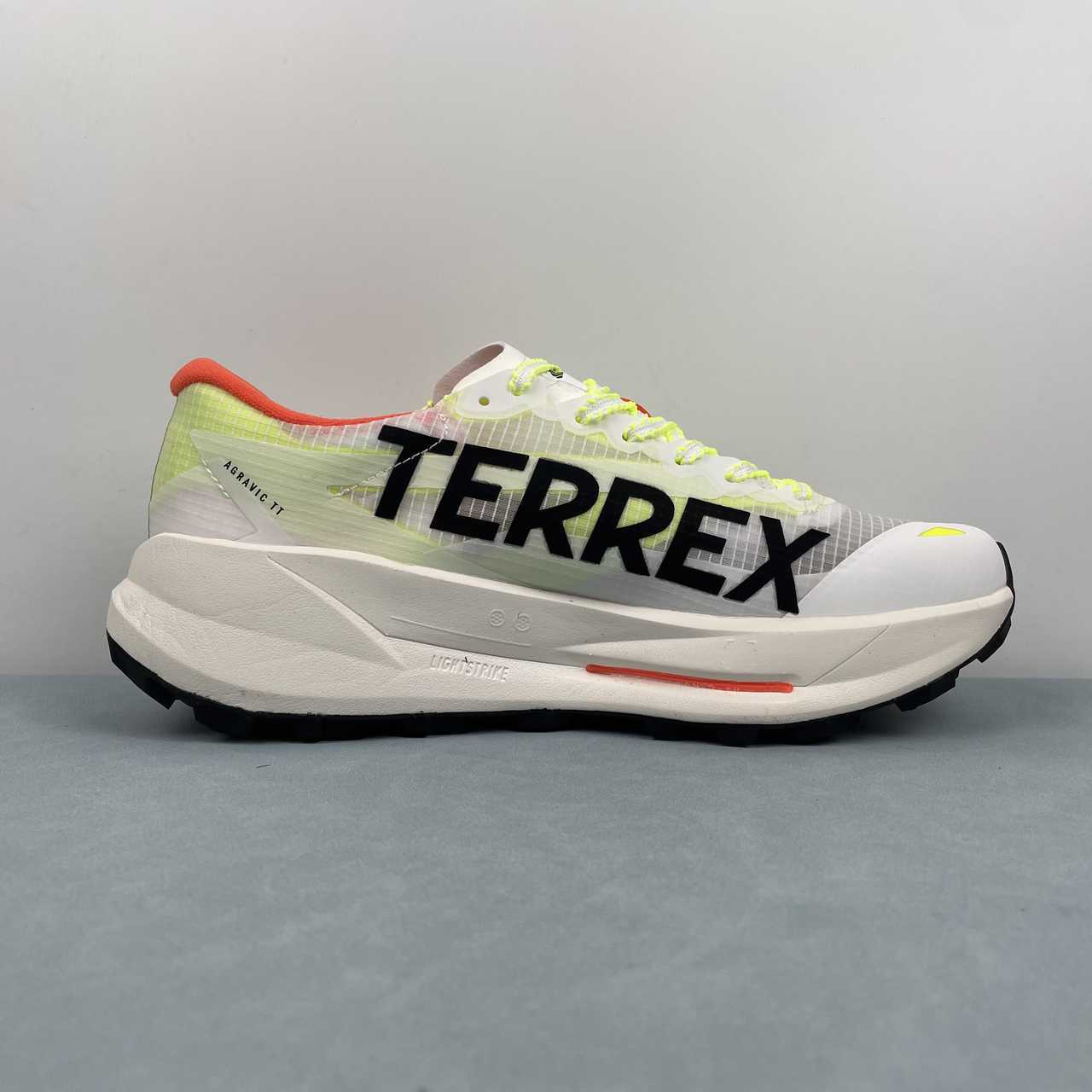 TERREX AGRAVIC TT White Black Yellow